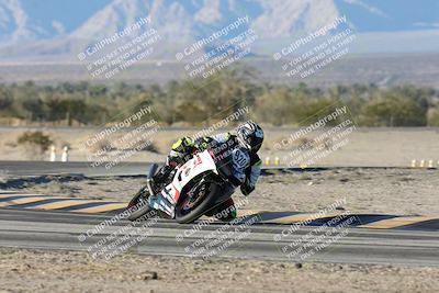 media/Dec-07-2025-CVMA (Sun) [[3e7d2de5dc]]/Race 18-Formula Twins-Formula 40 UL/